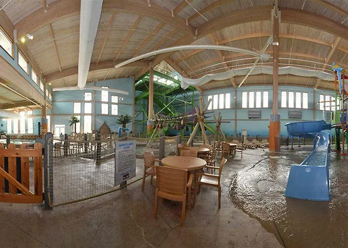 Hotel Clock Tower And Conference Center - 3*