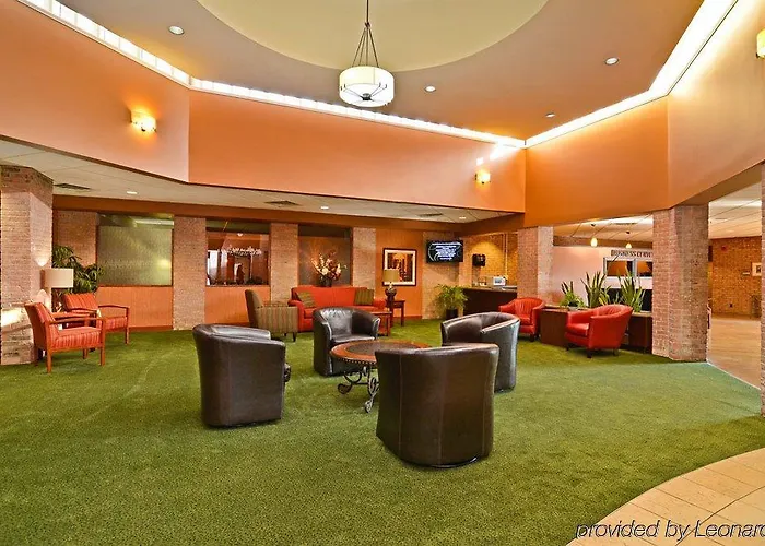 Hotel Clock Tower And Conference Center - 3*