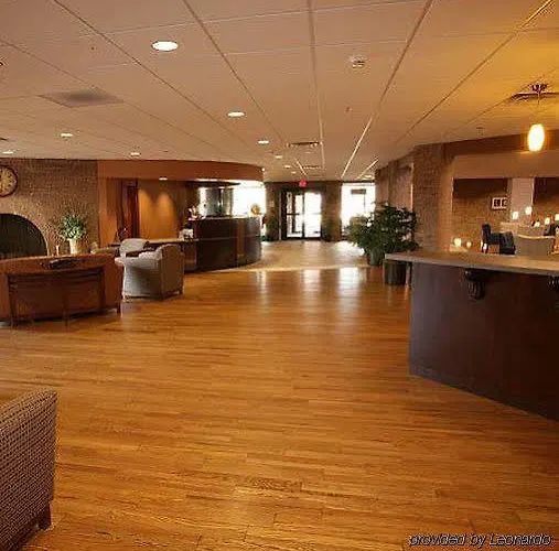 Hotel Clock Tower And Conference Center -